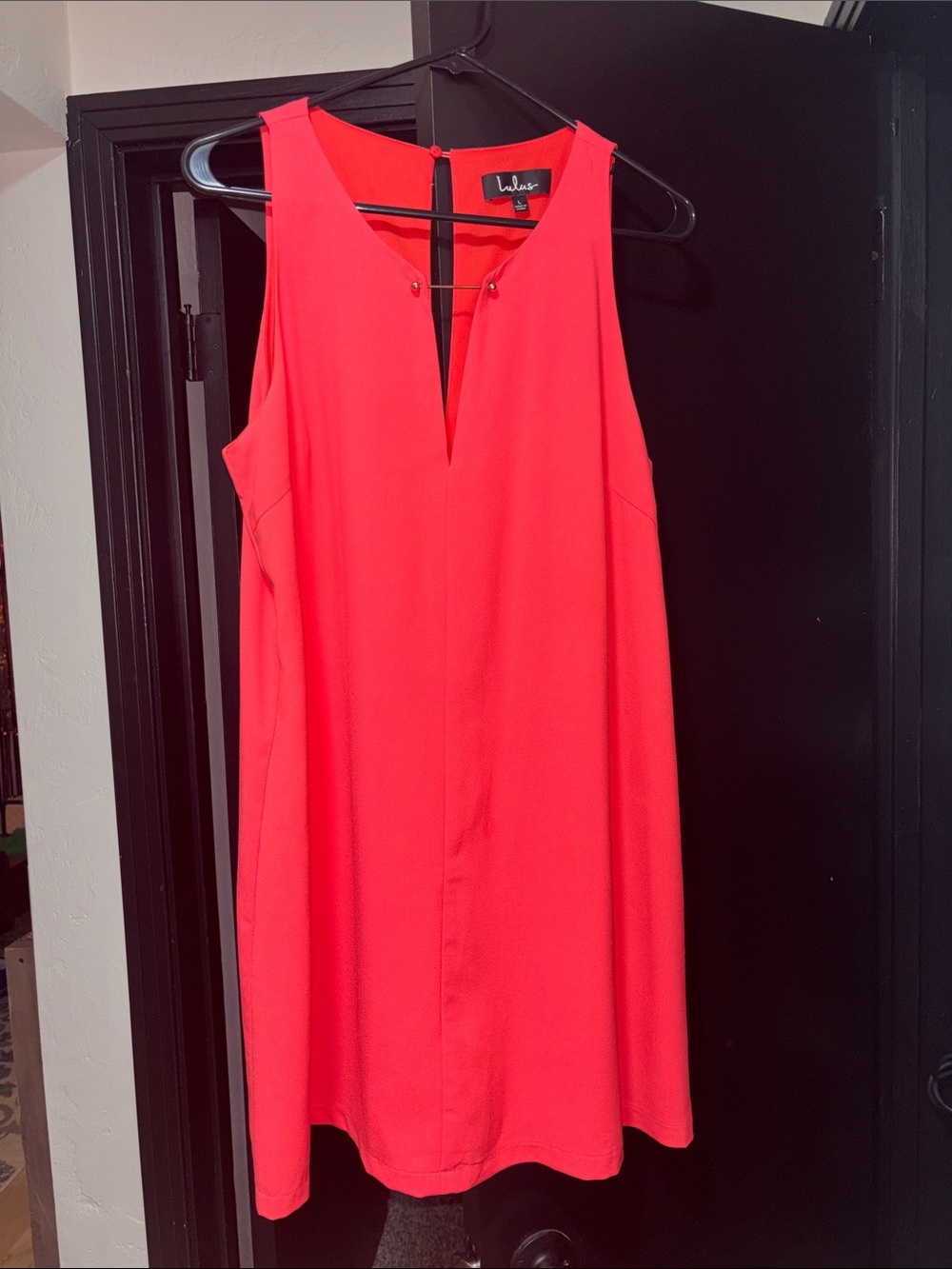 Lulu's Coral V-Neck Sleeveless Shift Dress